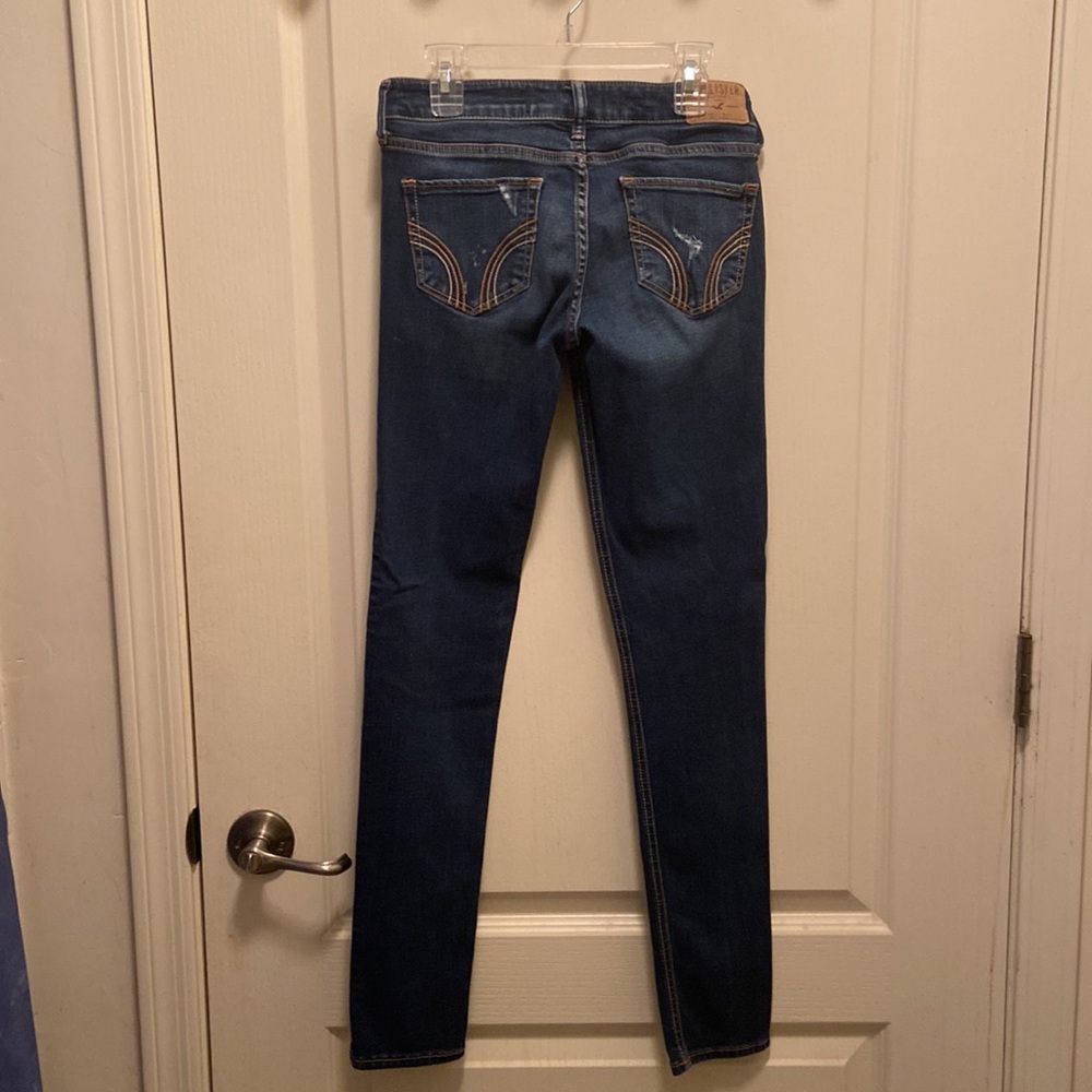 HOLLISTER RIPPED JEANS - Picture 2 of 3